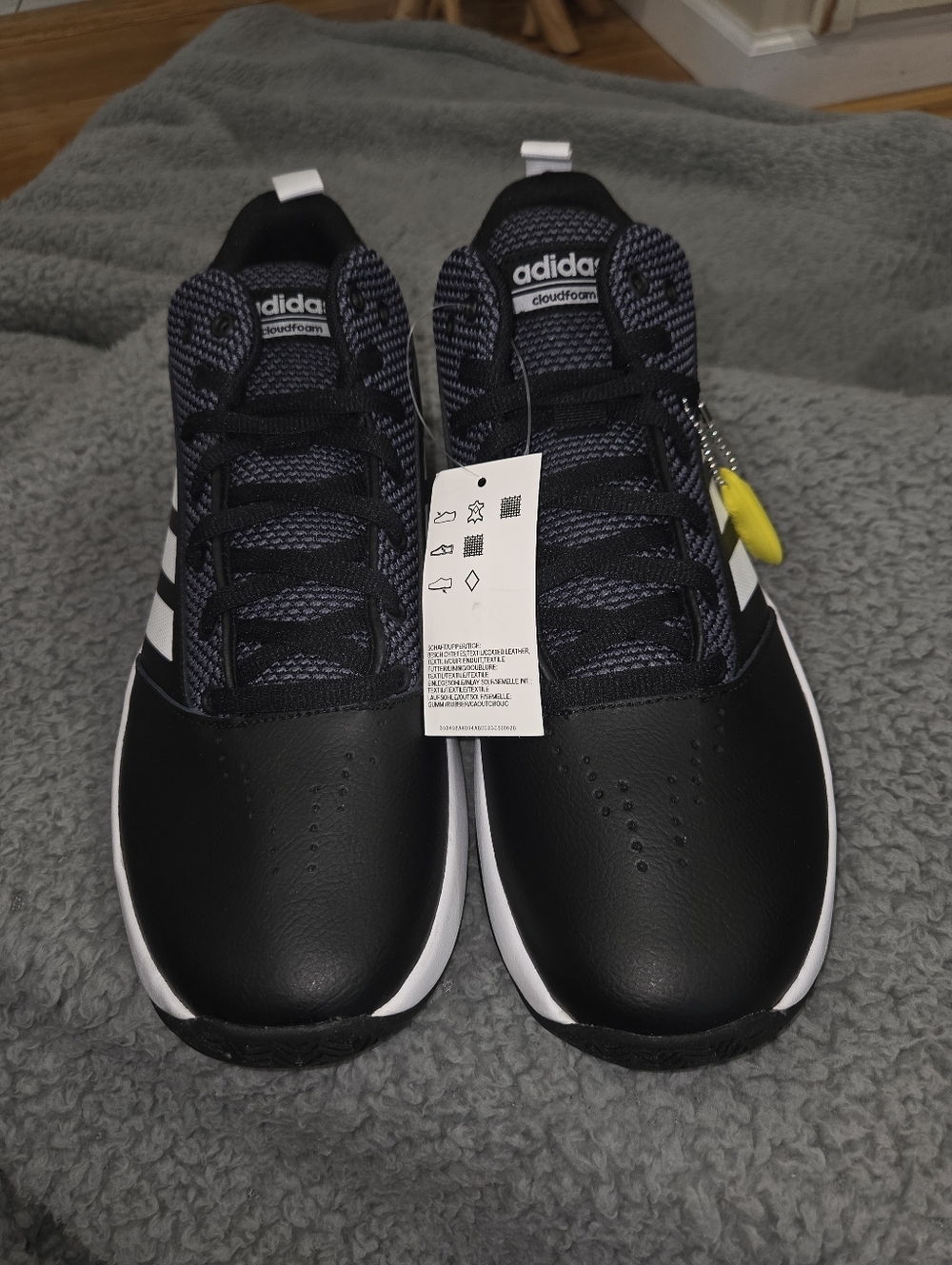 New Adidas Men's 10.5 Cloudfoam Ilation 2.0 Basketball mid-top Shoes